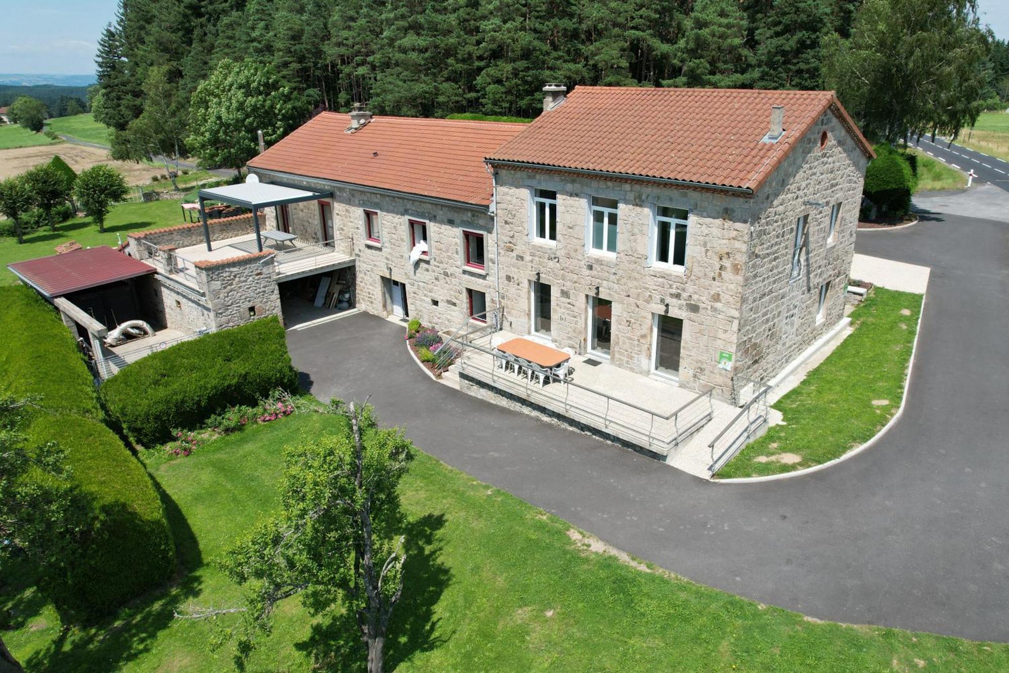 La Bonne Adresse Hotell Sainte-Sigolene Exteriör bild
